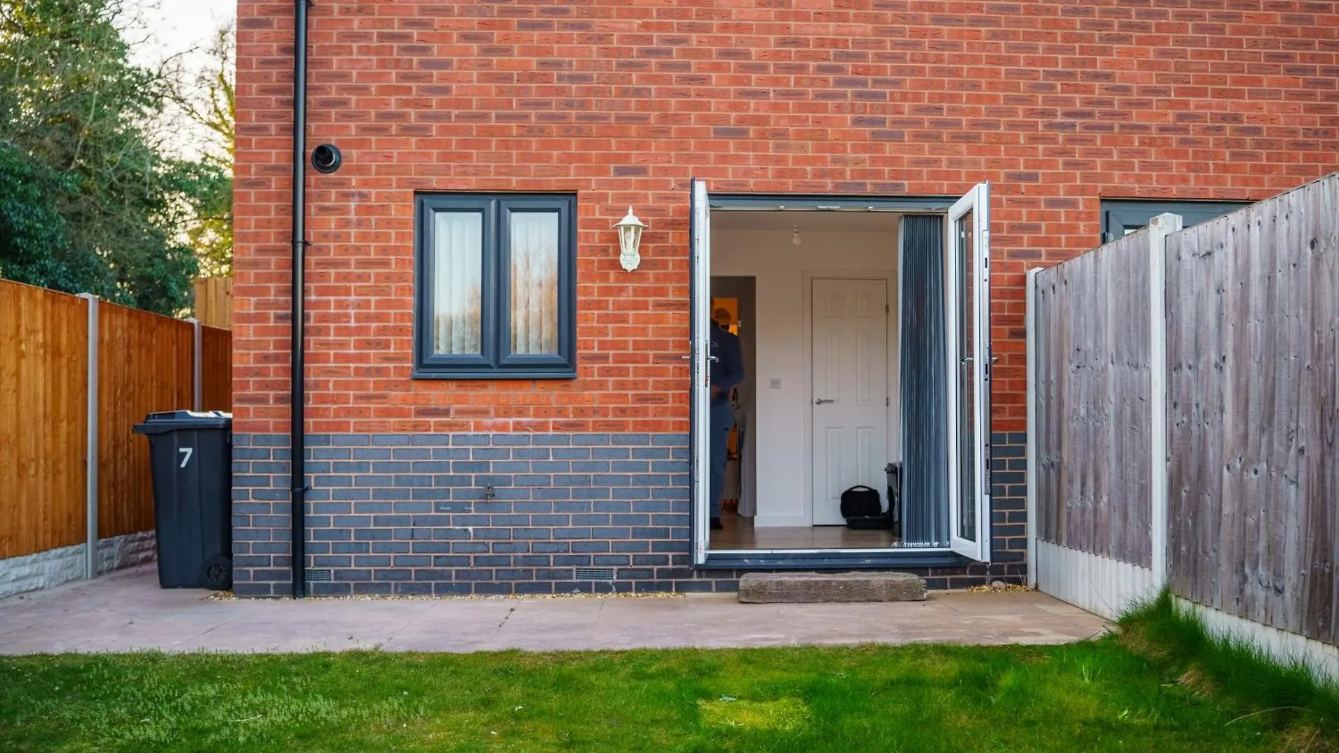 Stylish 2-Bedroom Newbuild Home Birmingham United Kingdom